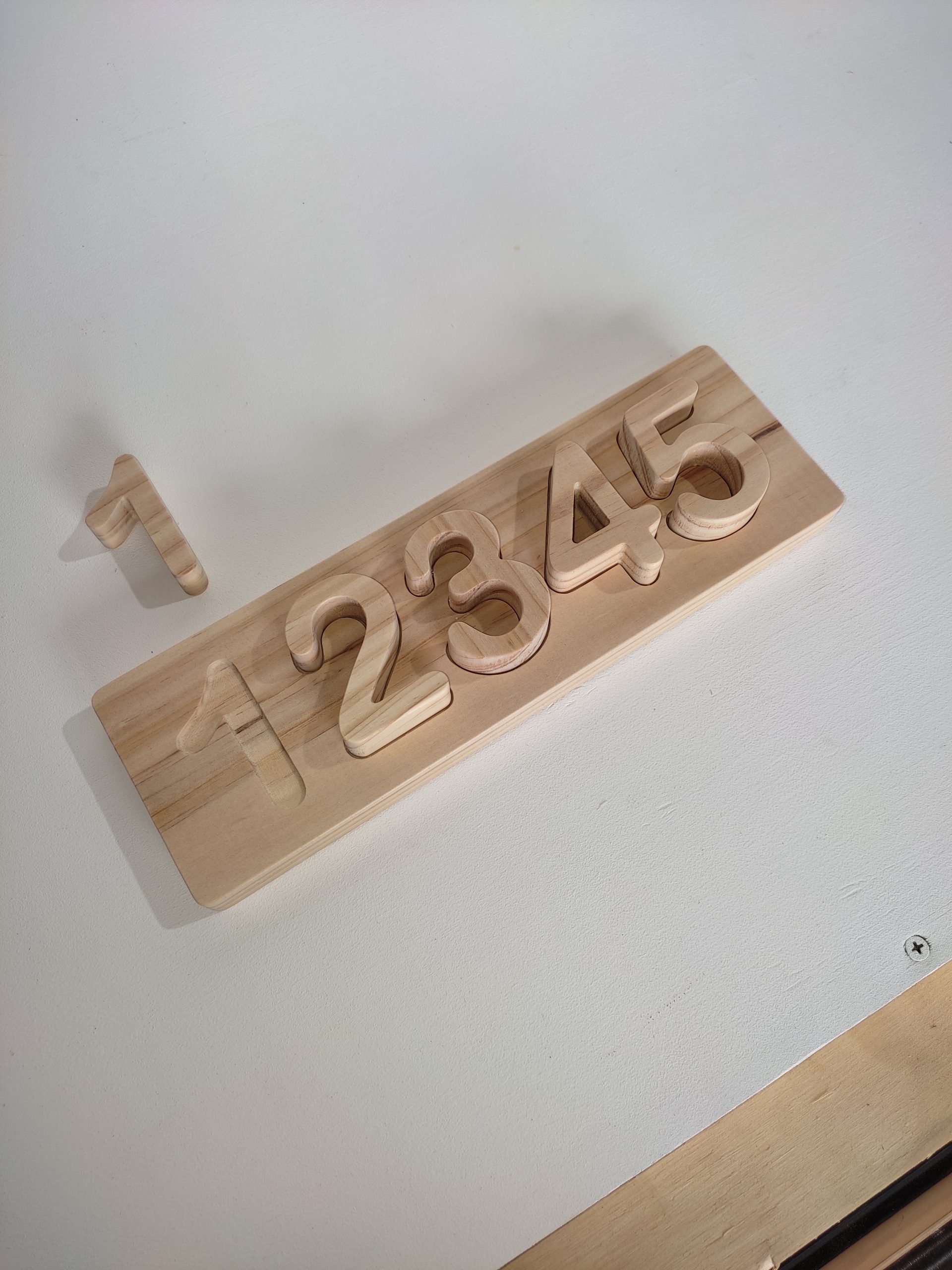 Piezas numeradas fabricadas desde un archivo preparado para CNC